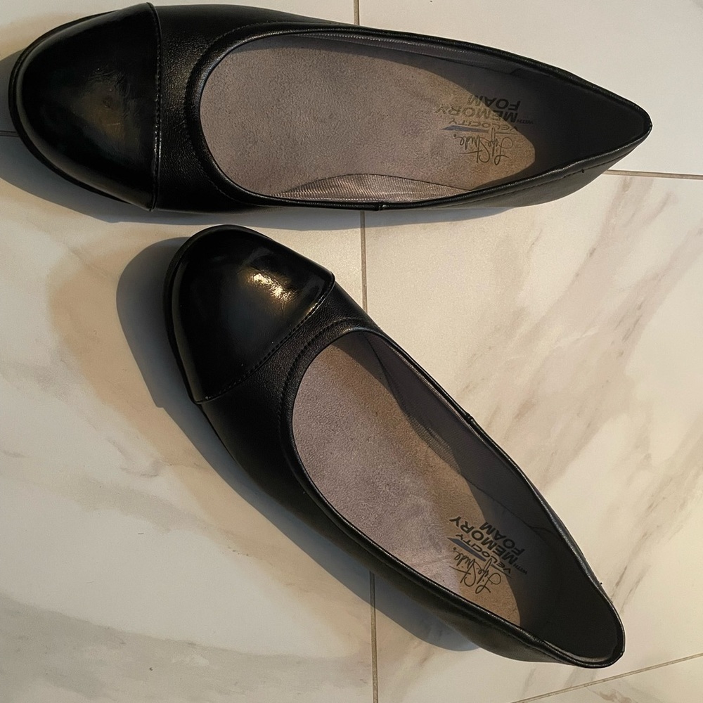Life Stride flats